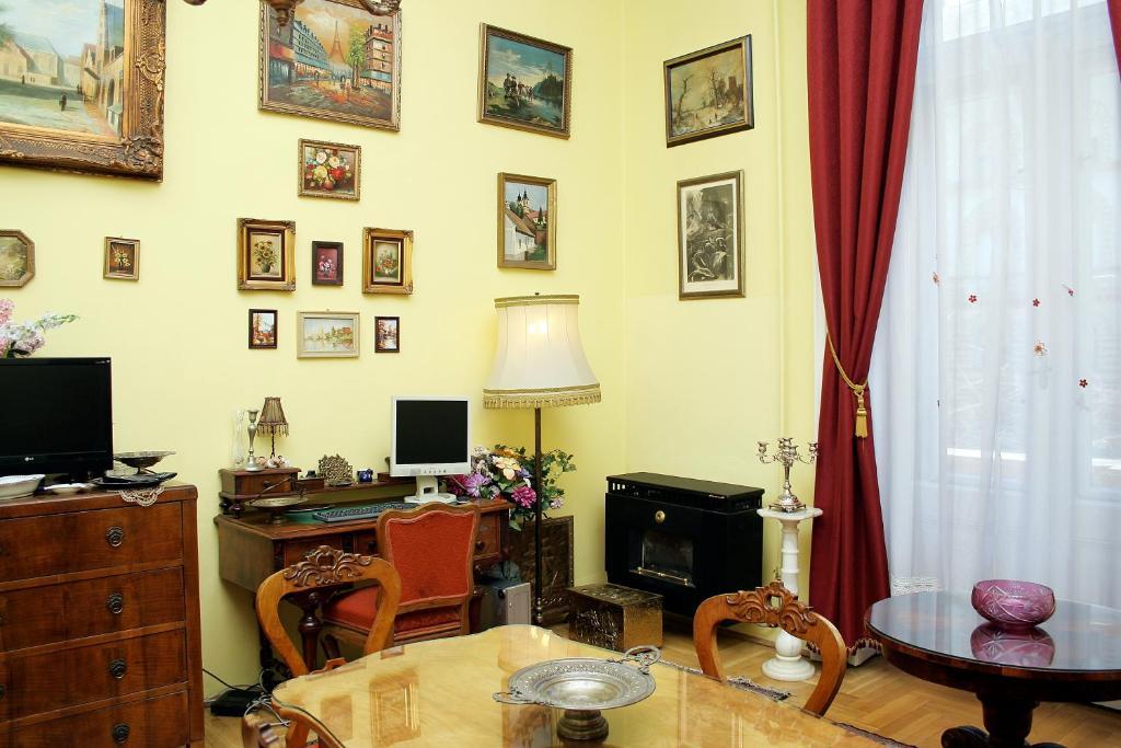 Budapest Tourist Apartments - Jozsef Korut Room photo