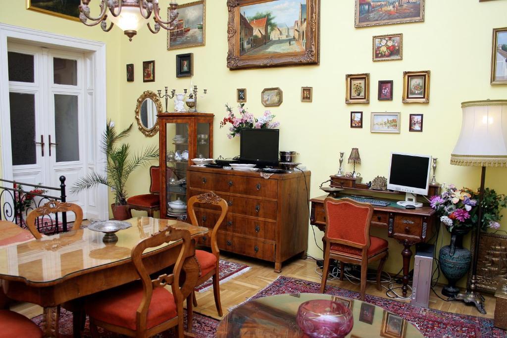 Budapest Tourist Apartments - Jozsef Korut Room photo